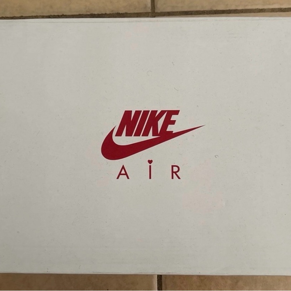 Nike Air Max 90 QS Valentines Day (Size 12 Women 10.5 Men)